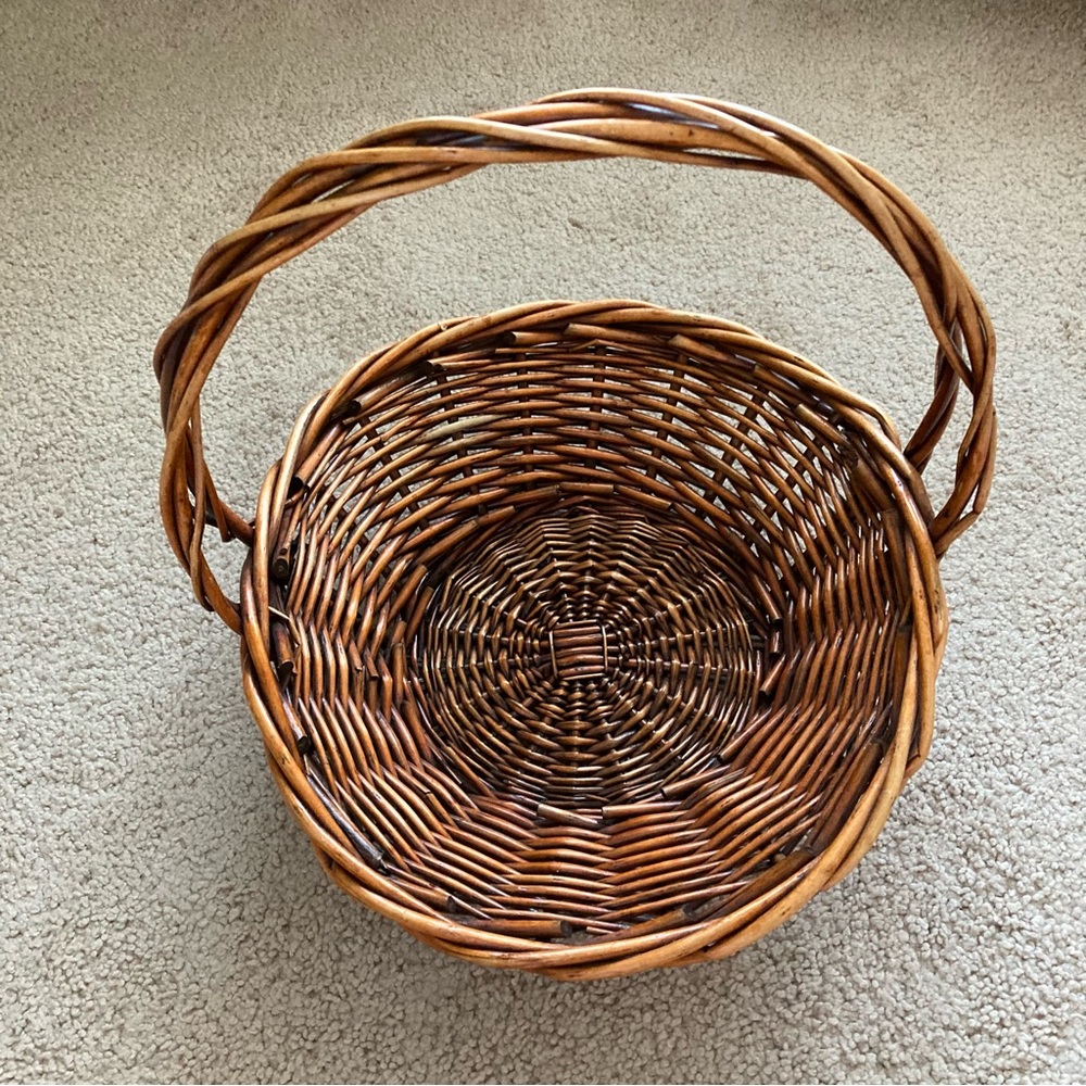 Natural Tan Brown Woven Oval Flat Basket